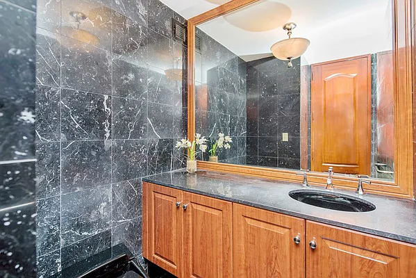 Sold by Keller Williams NYC | media 25