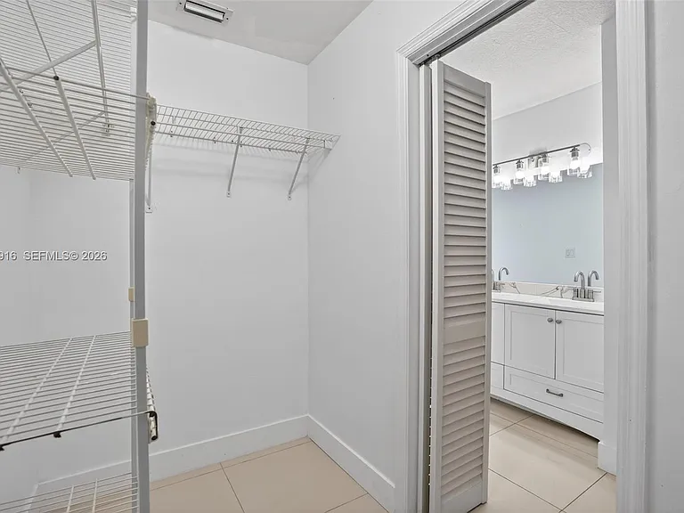 14330 SW 152nd Pl — Photo 16