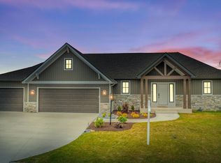 16795 Hydrangea Run, Huntertown, IN 46748