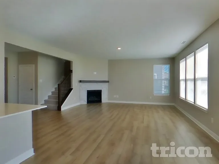 4883 Morenci Ct — Photo 2