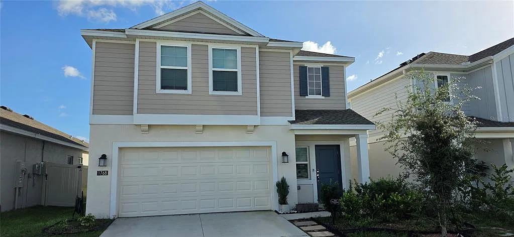 White Water Ct, Davenport — Photo 1