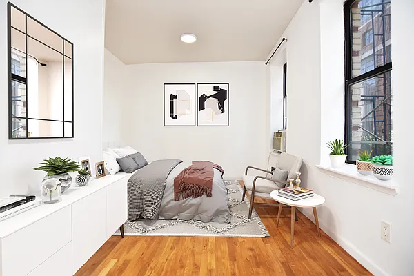 Rented by Bohemia Realty Group | media 7