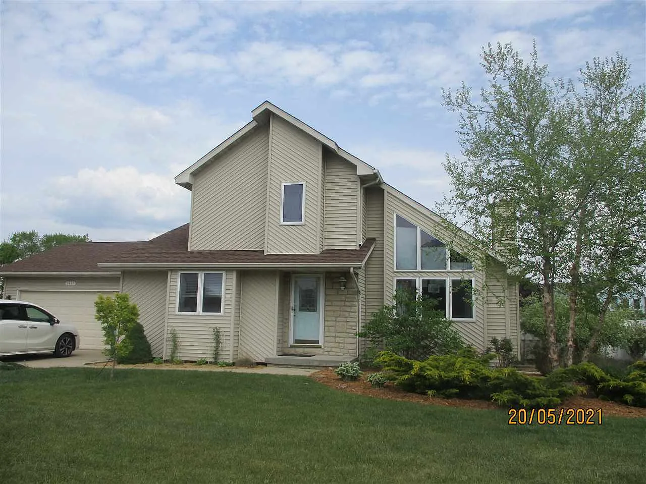 5437 Lisa Dr photo 1