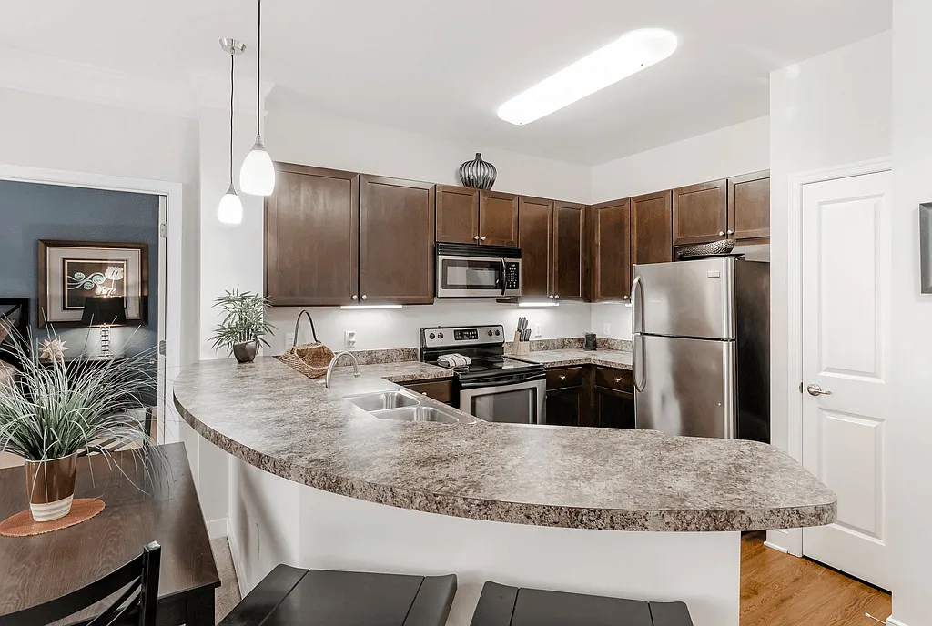The Reserves at Arboretum Apartments — Photo 2