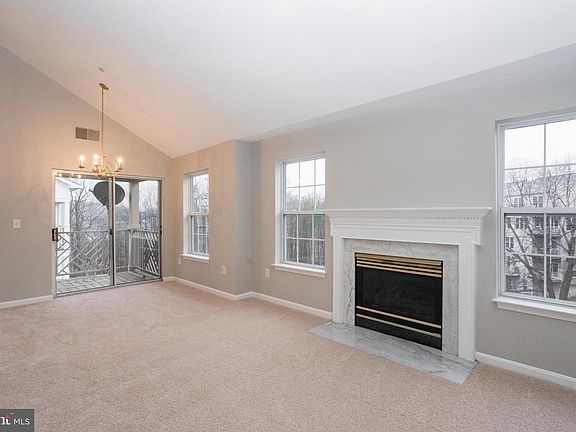 4th image of 5916 Founders Hill Dr Unit 302