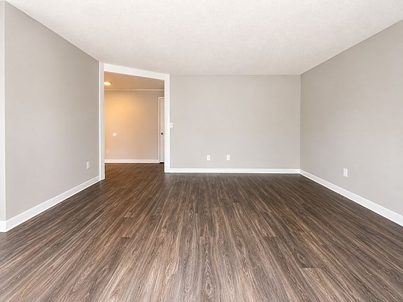 5th image of 12550 SE Powell Blvd APT 5