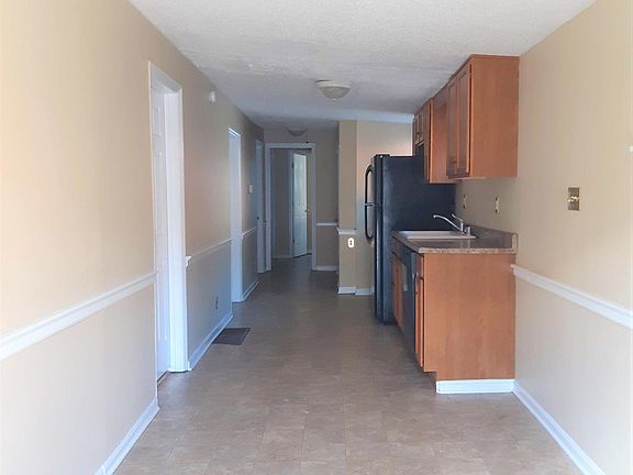 2nd image of 208 W Water St