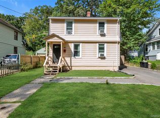 49 Tower St, Huntington Station, NY 11746