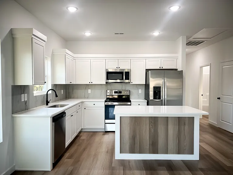 199 Notchwoods Dr — Photo 1