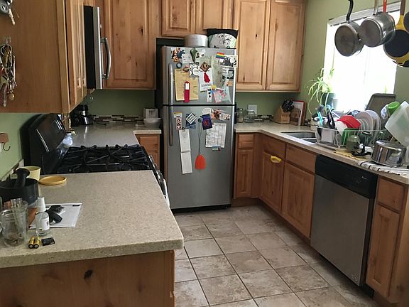 4th image of 1272 E Alameda Ave #2