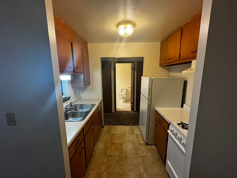 Candlelight Apartments — Photo 6