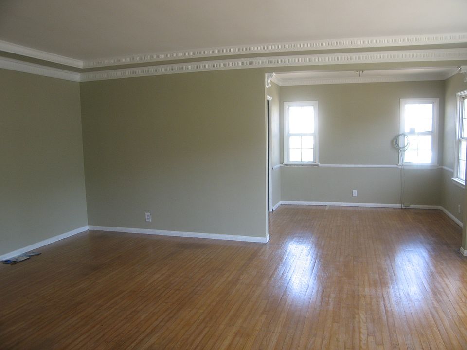 2nd image of 5601 Bowcroft St
