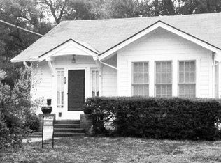 515 S Laurel Ave, Luling, TX 78648