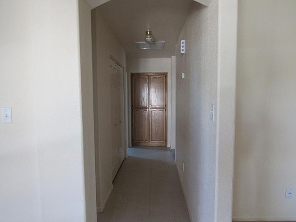 4th image of 3039 S Tangerine Ave