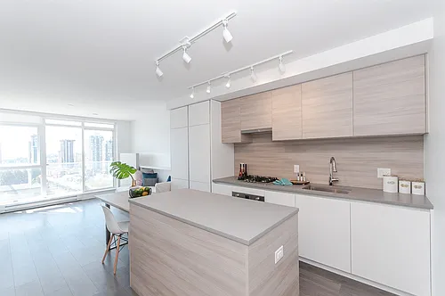 525 Foster Ave #2605 Photo 1