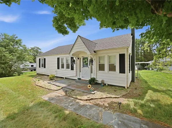 144 Decatur Ave, Elkin, NC 28621