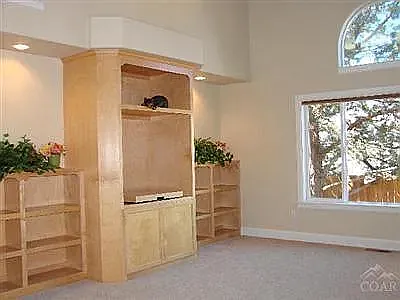 1275 NE Glacier Ridge Rd — Photo 4