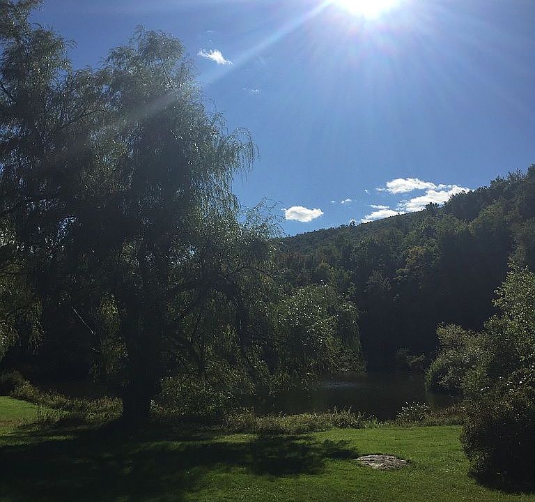 2nd image of 559 Upper Cherrytown Rd