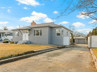 110 N 27th Ave, Yakima, WA