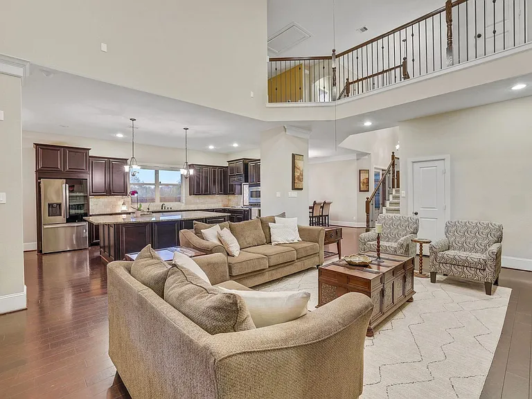 10423 Hatcher Dr — Photo 13