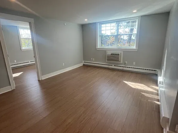 132 Sherman St APT 12, Cambridge, MA 02140