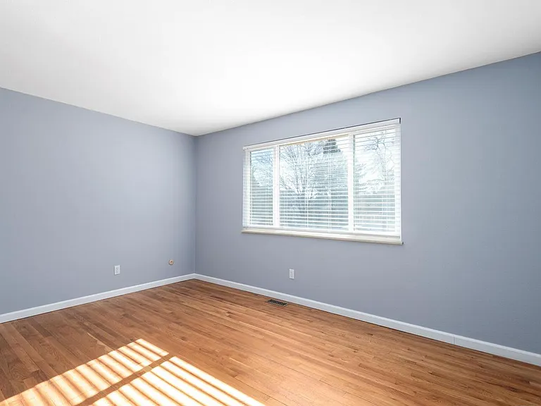10093 W Maryland Dr — Photo 11