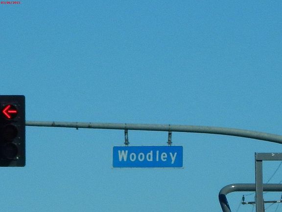 5th image of 8557 Woodley Ave
