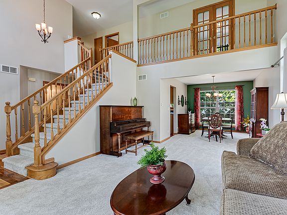4th image of 329 Millstream Ln