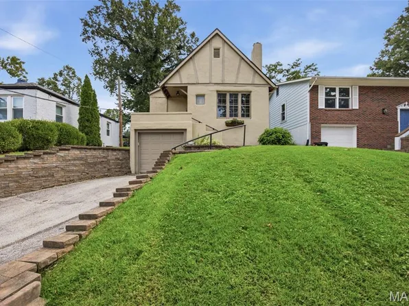 8748 Pine Ave, Saint Louis, MO 63144