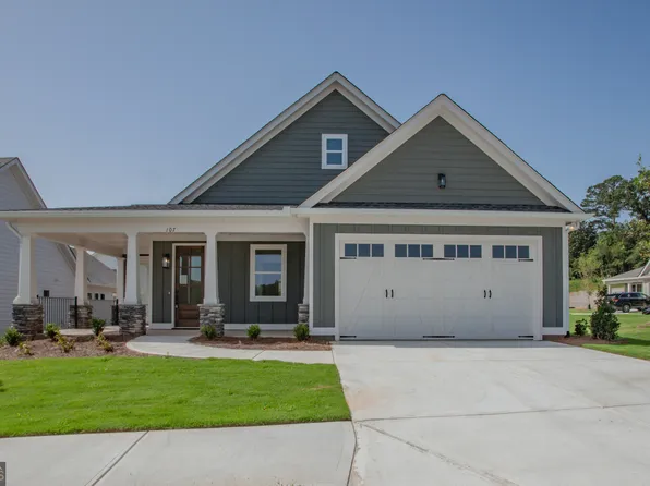 107 Live Oak Ln, Carrollton, GA 30117