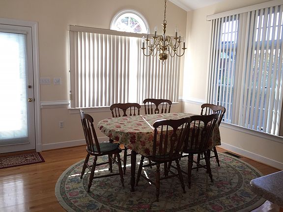 3rd image of 4905 Breckstone Pl