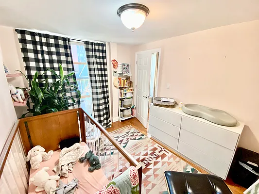 Rented by Compass | media 20