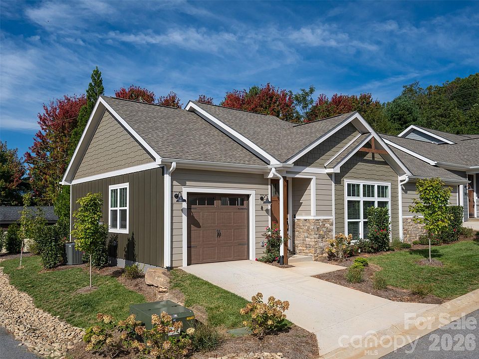 1st image of 8 Heartleaf Cir