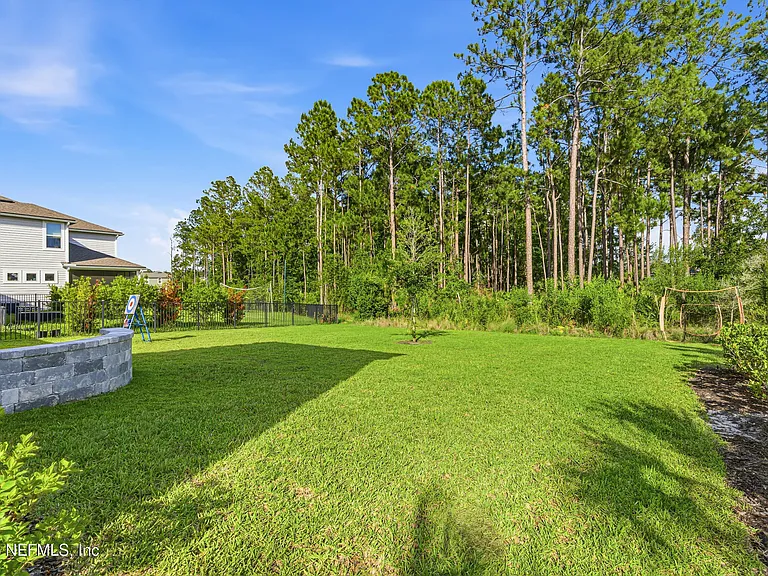 80 Walnut Glen Ct — Photo 16