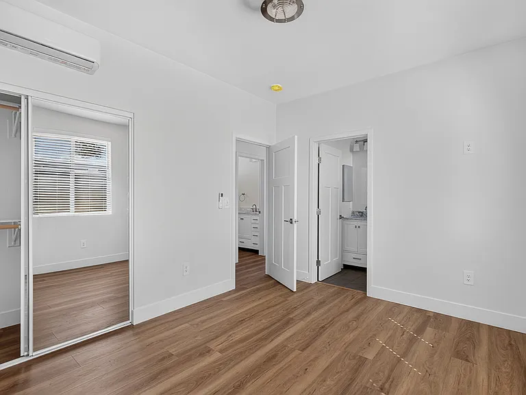 631 Hibiscus Dr #1 — Photo 5