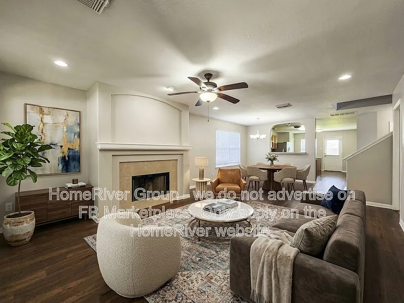 4 bed, 3.5 bath, 2760 sqft, $2,245 — Photo 2
