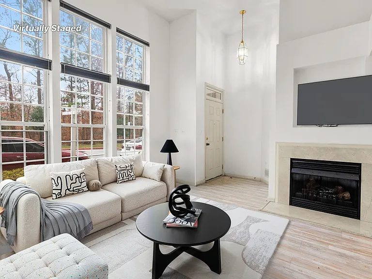 12250 Open View Ln #811 — Photo 2