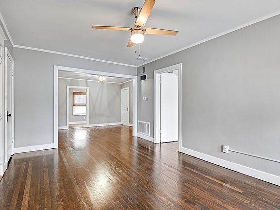 3rd image of 2811 Campbell St #11287537