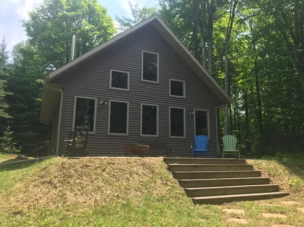 W11132 Zerngable Rd, Park Falls, WI 54552