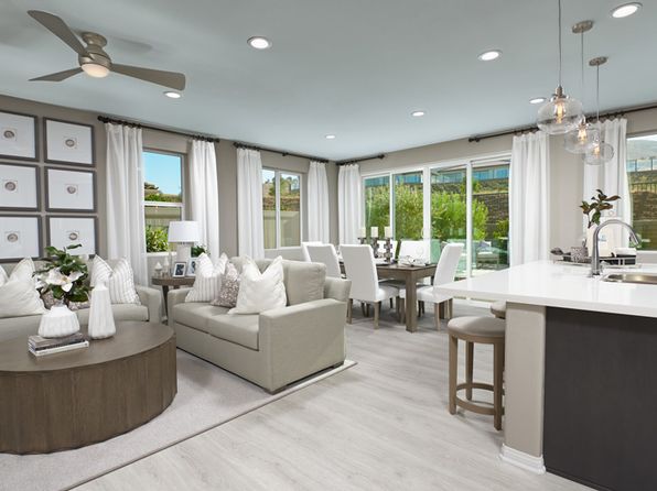 aurora-colorado-349766659 picture