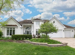 3211 White Eagle Dr, Naperville, IL