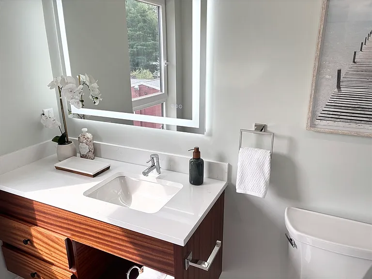 1391 Main St #301 — Photo 19