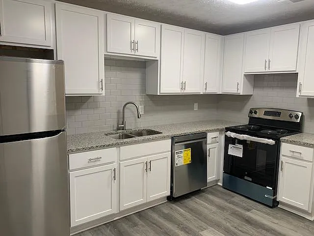 2 bed, 1037 sqft, $1,500 — Photo 1