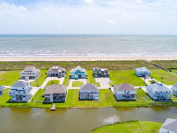 4th image of 3717 Biscayne Beach Rd