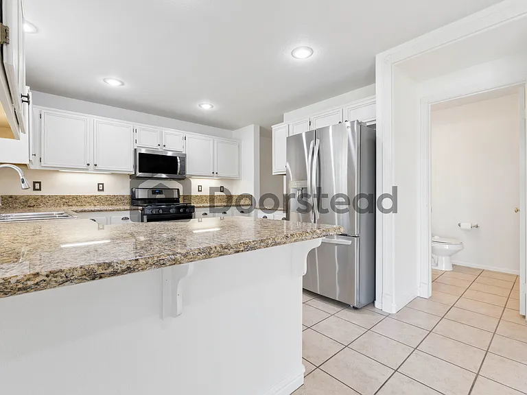 42075 Dunes Ct — Photo 13