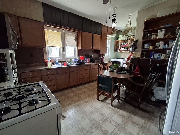 5th image of 7022 N Center St