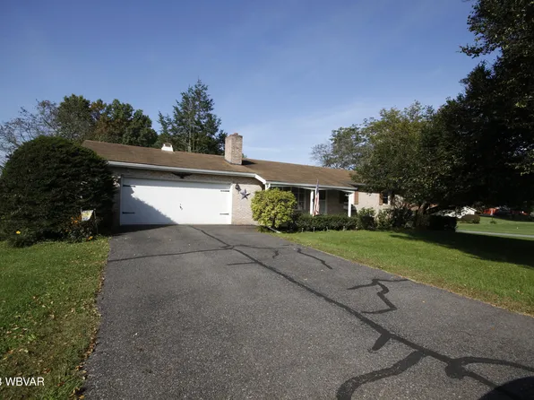 217 Grandview Dr, Montgomery, PA 17752