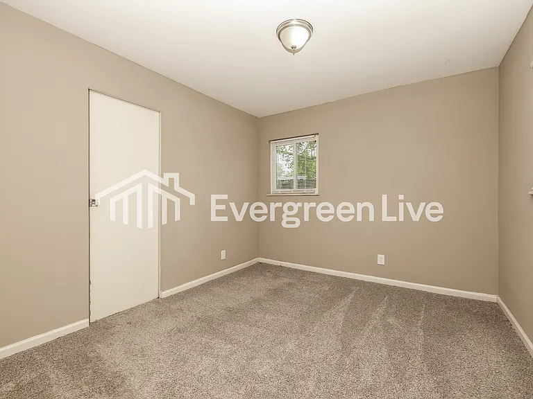 1513 Bauer Ave — Photo 12