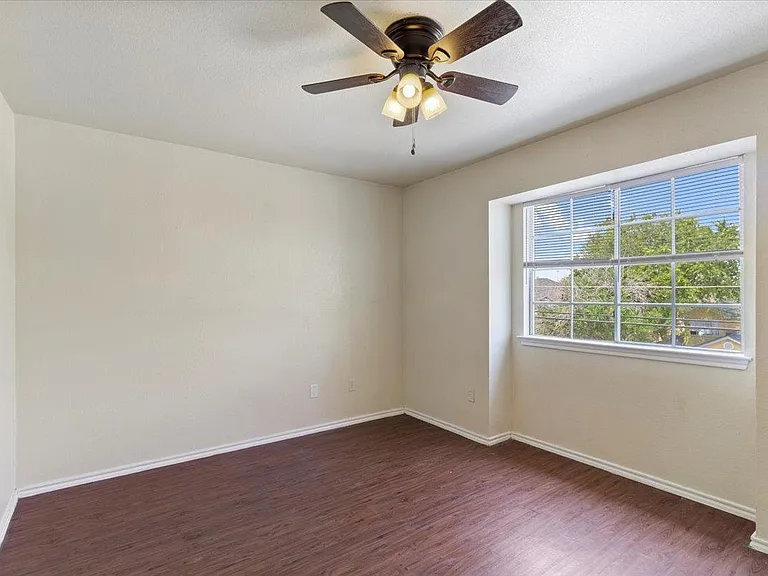 887 Sagewood Trl — Photo 11