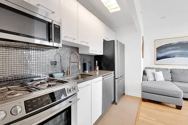 Rented by Cooper & Cooper Real Estate | media 3